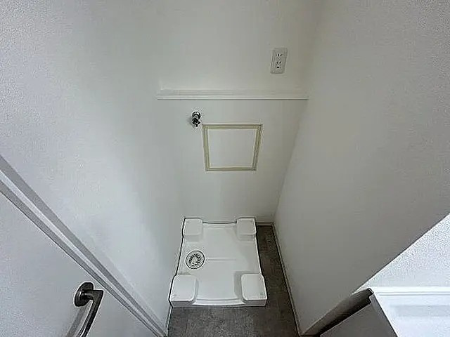 神戸市中央区北長狭通８丁目の賃貸マンションの洗面所