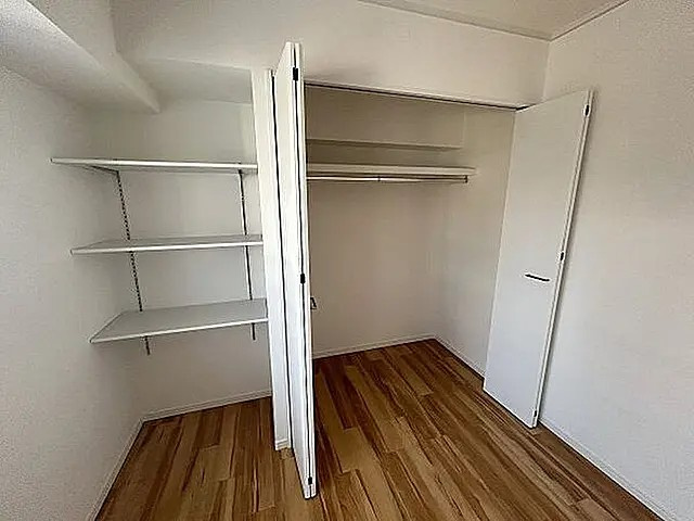 神戸市中央区北長狭通８丁目の賃貸マンションの収納