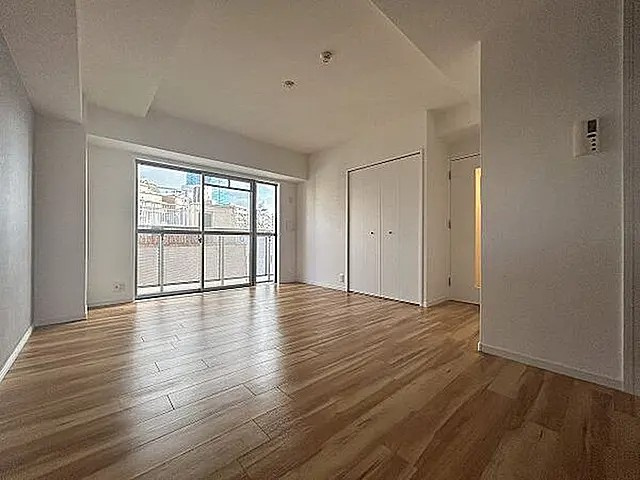 神戸市中央区北長狭通８丁目の賃貸マンションの居間・リビング