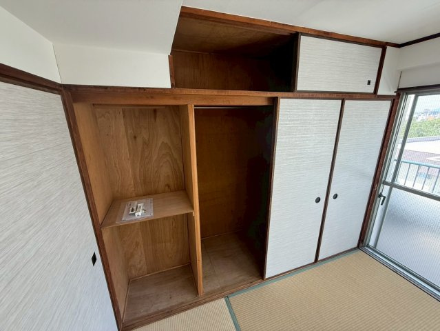 神戸市中央区北野町１丁目の賃貸マンションの収納