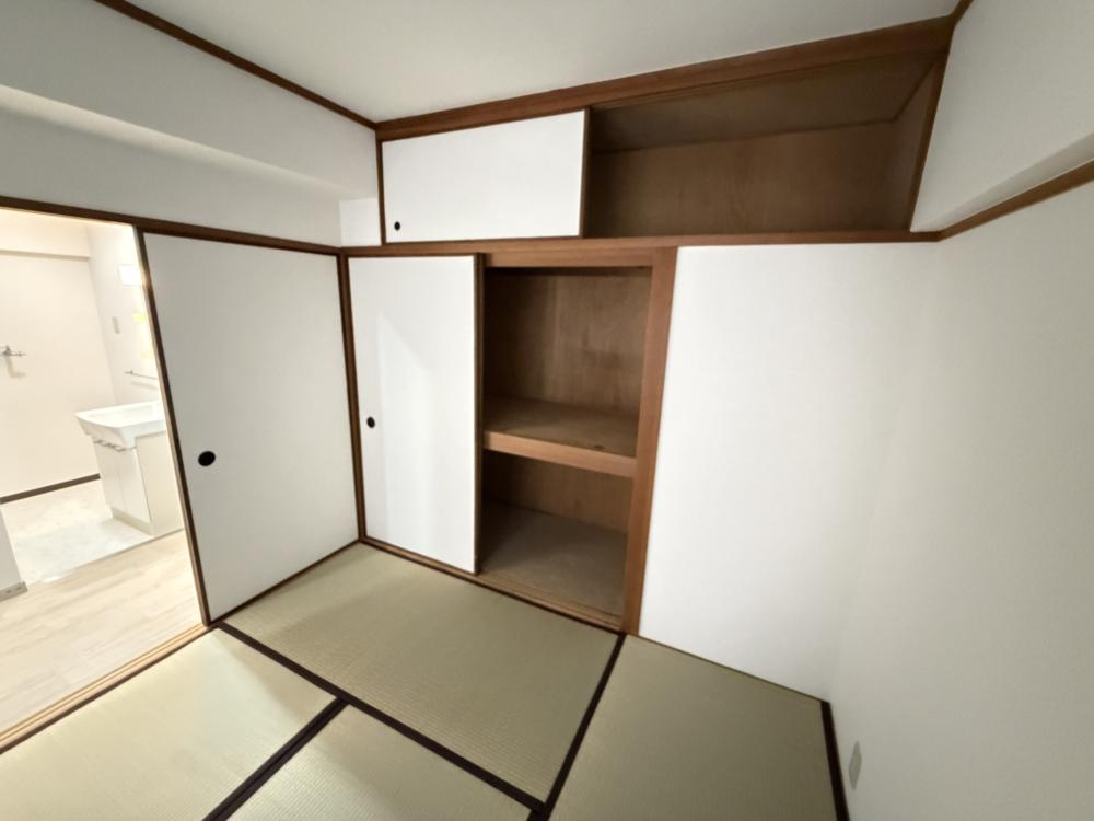 芦屋市朝日ケ丘町の賃貸マンションの居間・リビング