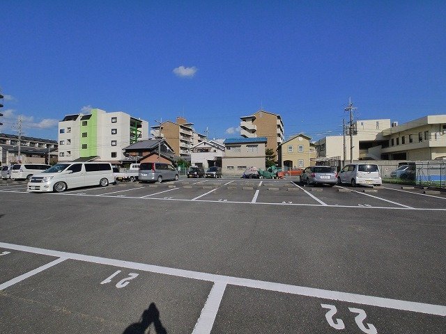 大安寺モータープールの駐車場