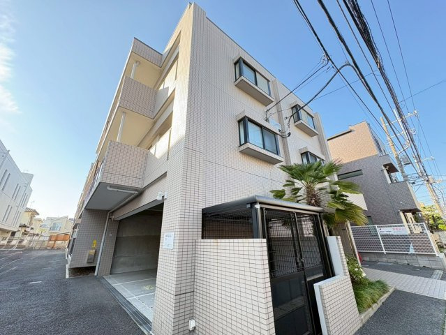 フェアリークリスタル市川の外観