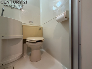 浴室内にトイレがあります☆
