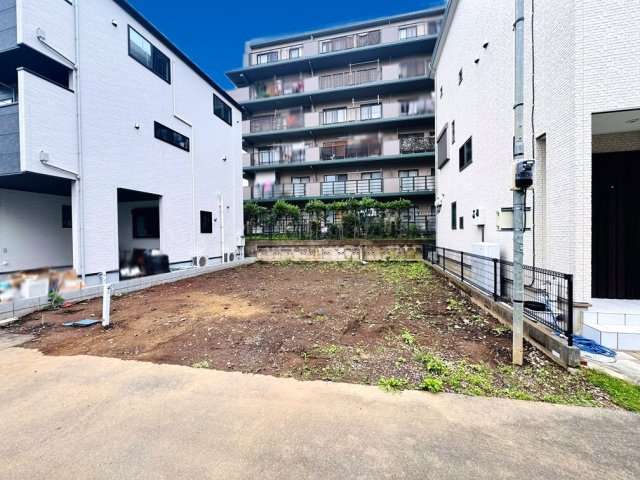 【外観】 | 和光市新倉2丁目　新築一戸建住宅　全1棟　（成増店） | 自然に囲まれた閑静な住宅街に立地