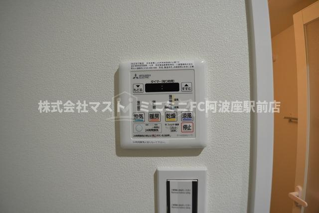 大阪市西区本田１丁目の賃貸マンションの設備|フロアーによってカラーが異なります。