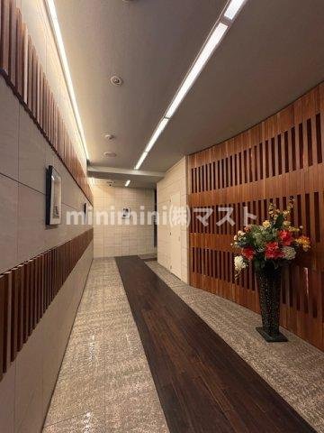大阪市西区新町１丁目の賃貸マンションのロビー