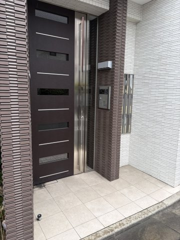 シュヴァルベ森下のエントランス