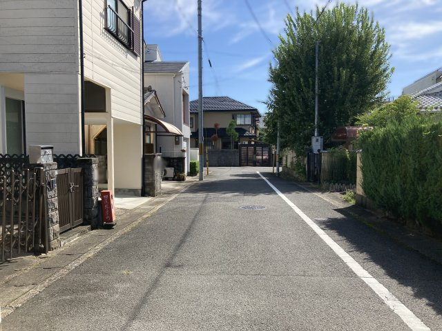 大宮田尻町38-2土地の前面道路含む現地写真