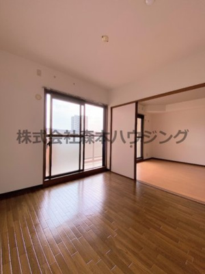 【洋室】 | 　ブランカ・ベルヴィル | 明るい洋室です