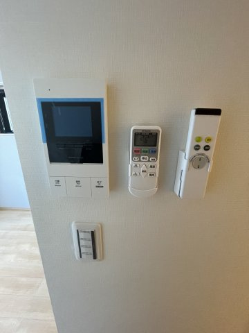 【TVモニター付きインターフォン】