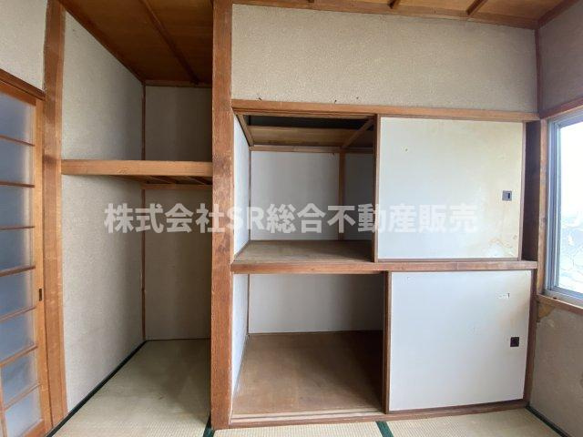 額田町中古テラスハウスの収納|床の間もございます！収納容量もたっぷりとあります！