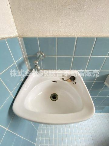 額田町中古テラスハウスの洗面所|使いやすい洗面所です