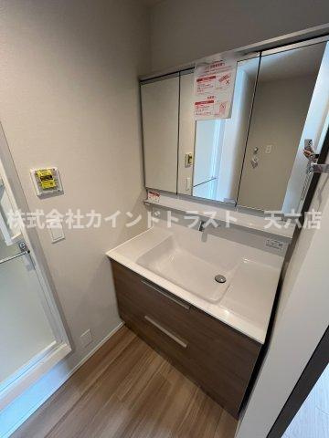 内代レジデンスノースの洗面所|広い洗面スペース