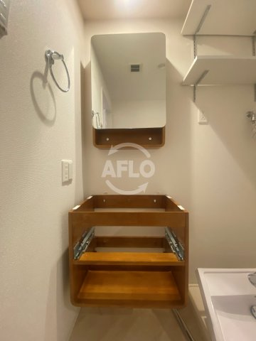 セレニテ本町リアンの独立洗面台|セレニテ本町リアン　独立洗面台