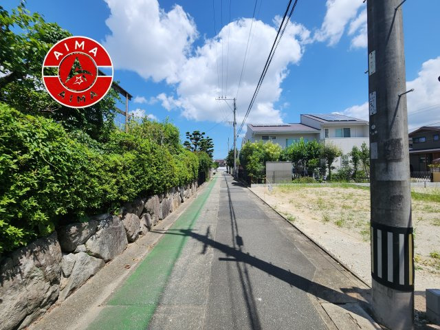 福岡市早良区飯倉4丁目第1-2棟（2号棟）の外観|前面道路含む現地の写真です。