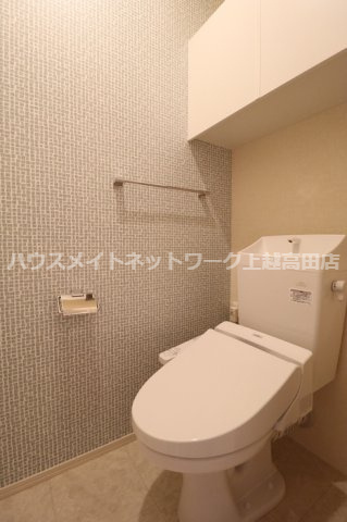 シャインピークス上越妙高 Ｂのトイレ|温水洗浄暖房便座