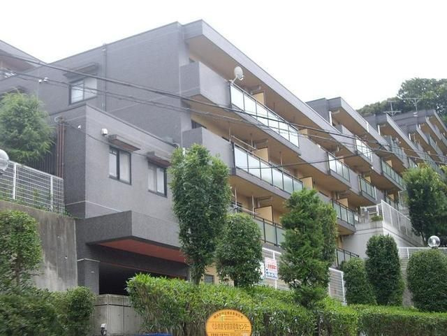 フォレストヒルズ磯子の外観