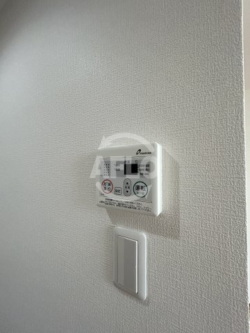 カルム西淡路の洗面所|給湯器