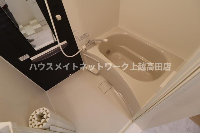 シャインピークス大和 Ａの浴室|追焚機能付