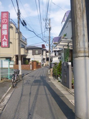 荒川ビルの周辺