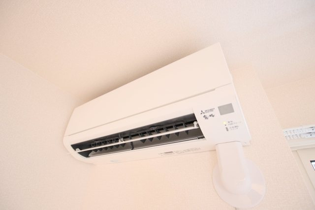 年中快適なエアコン設置済