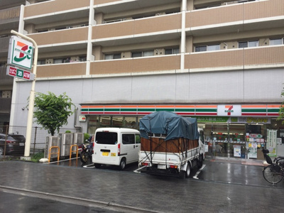 セブンイレブン北区滝野川３丁目店まで80ｍ