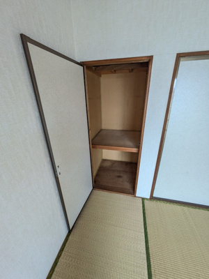 収納（クリーニング前）