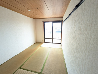 和室（クリーング前）