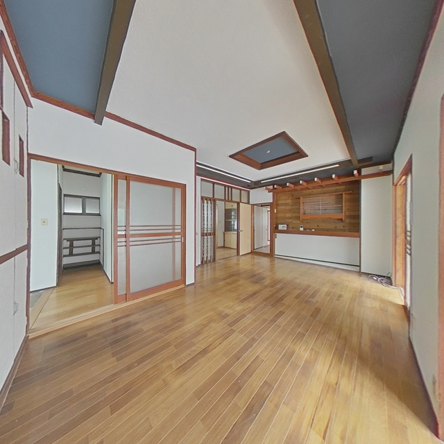 岐阜市三田洞東３丁目の一戸建ての居間・リビング
