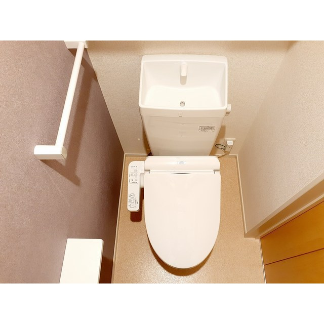羽島郡岐南町伏屋７丁目のアパートのトイレ