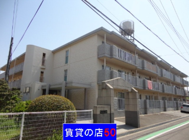 ファミール上田の外観