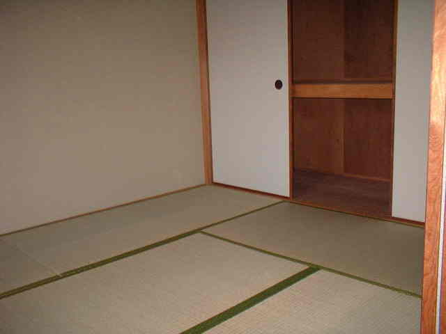 片岡台マンションの内装