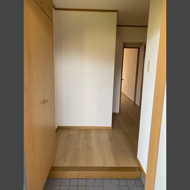 ロイヤルリジョンロードの玄関