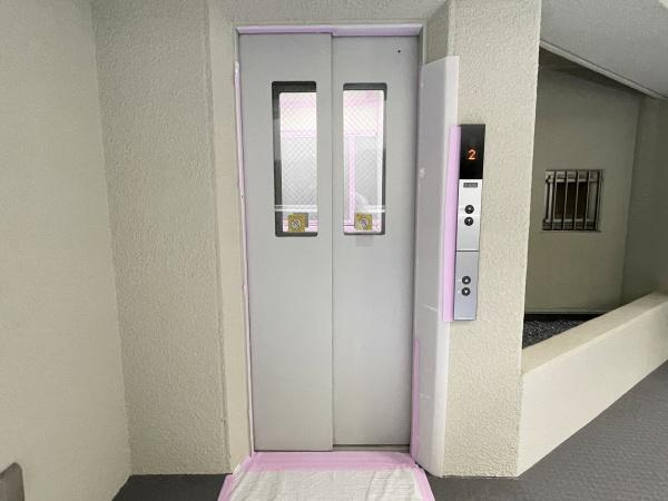クレッセント用賀のその他共用部分|エレベーター完備のため、荷物が多くても安心です！