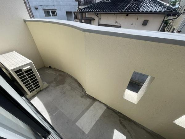 【バルコニー】