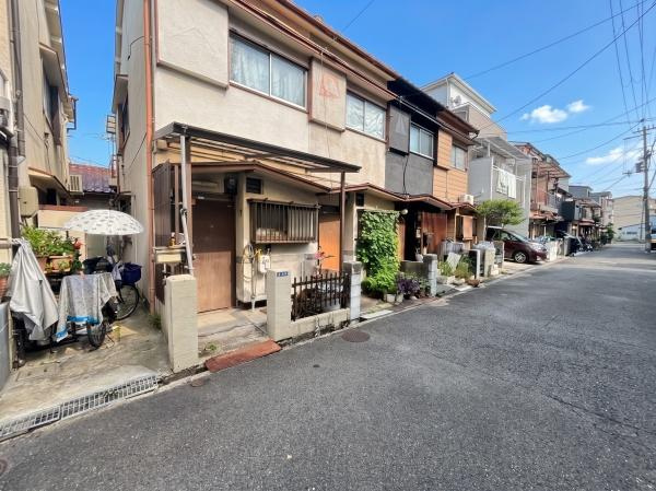 【前面道路含む現地写真】