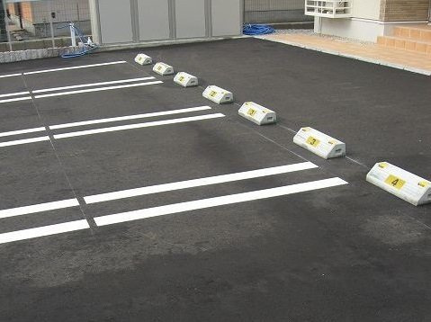 フローレンス　富岡の駐車場|駐車場があります