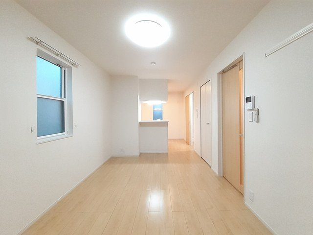 フローレンス　富岡の内装|明るい室内です