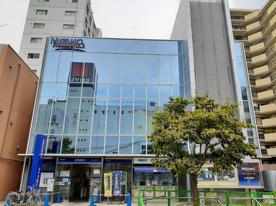 【周辺】 | プラシード・カーサ | みずほ銀行久米川支店まで1300m