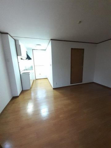 ブルースカイ国分の居間・リビング