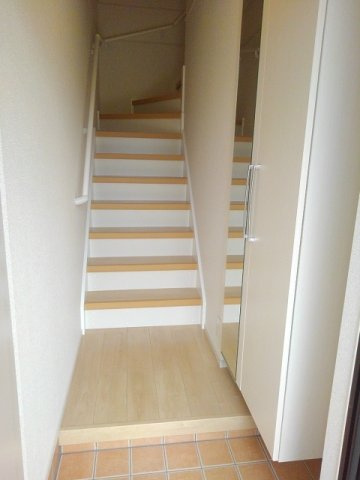 ゼファー川原崎の玄関