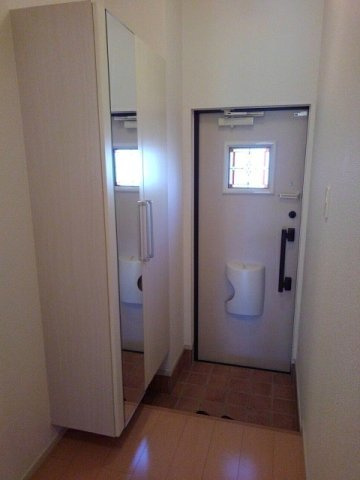 インプレスＢの玄関