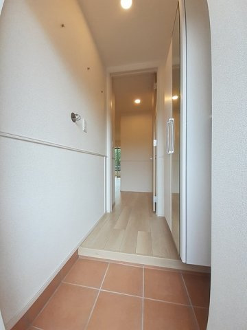 ノースリリー楠野の玄関