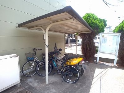 レオパレスメルベーユのその他|駐輪場