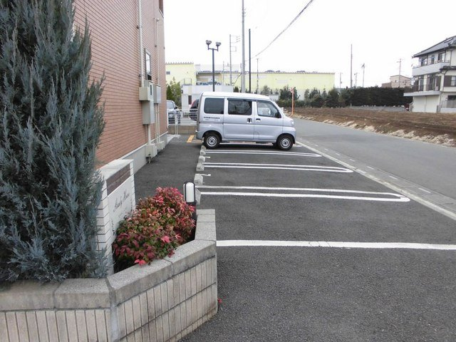ステディ－ハウスの駐車場