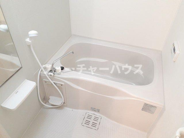 ウエスト　ヴィラⅠの浴室|落ち着いた空間のお風呂です