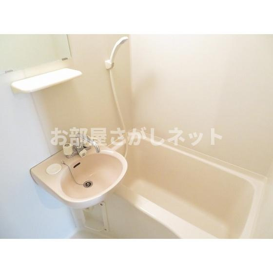 ＣＲＥＳＣＥＮＴ　ＭＯＴＯＮＥＳの浴室|バス