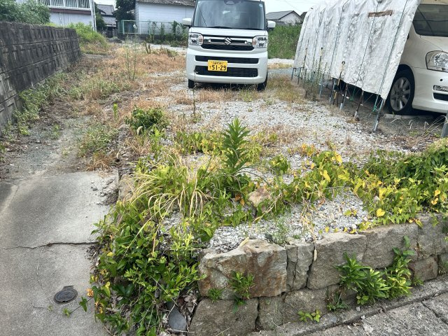 【外観】 | 唐船売地 | 現地道路は交通量僅か。窓を開けても驚くほど静かな立地です