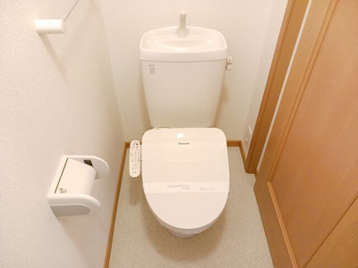 【トイレ】 | リバーストーンＢ | ゆったりとした空間のトイレです